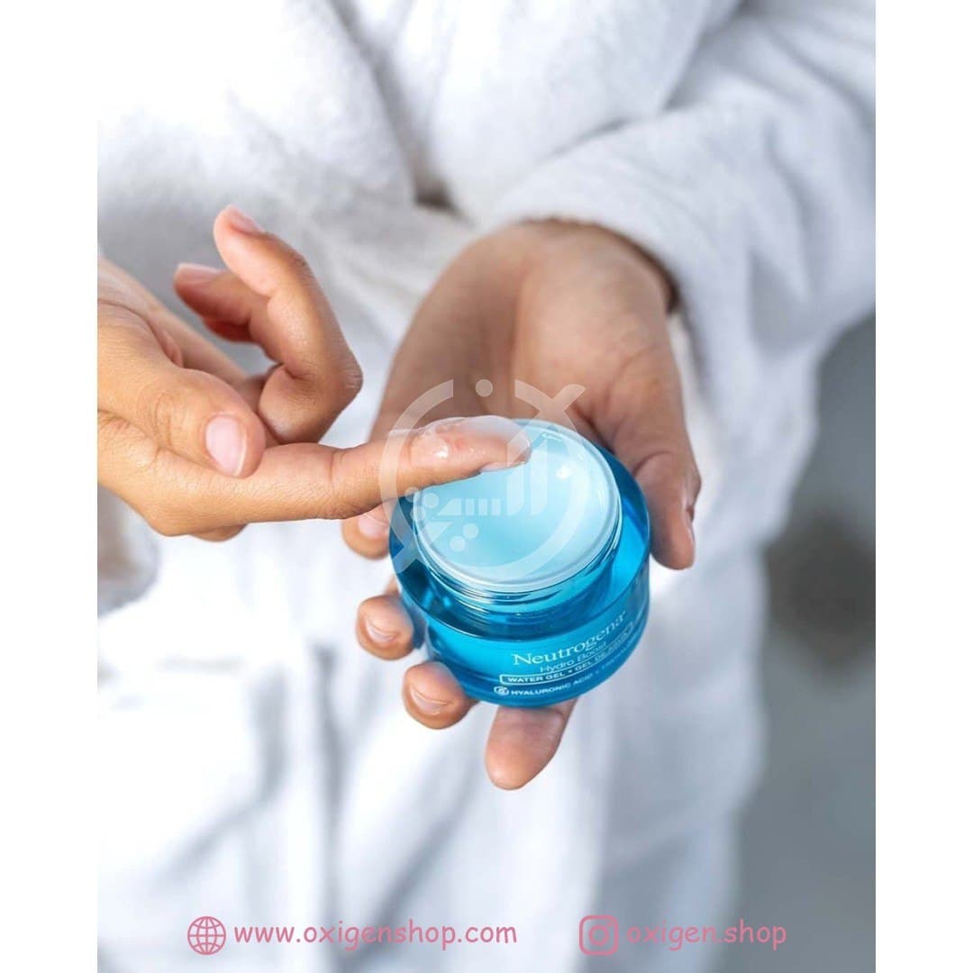 واتر ژل آبرسان نوتروژینا مدل Hydro Boost واتر ژل آبرسان نوتروژینا مدل Hydro Boost